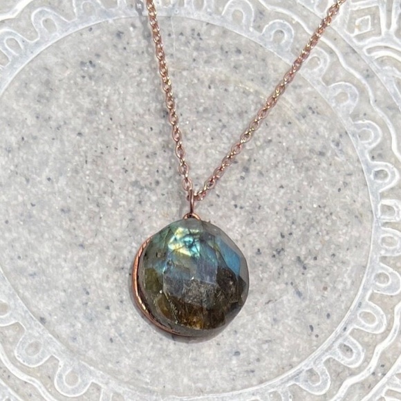 Labradorite Copper Spiral Necklace Handmade by Wandering Bunny LLC - Picture 5 of 9